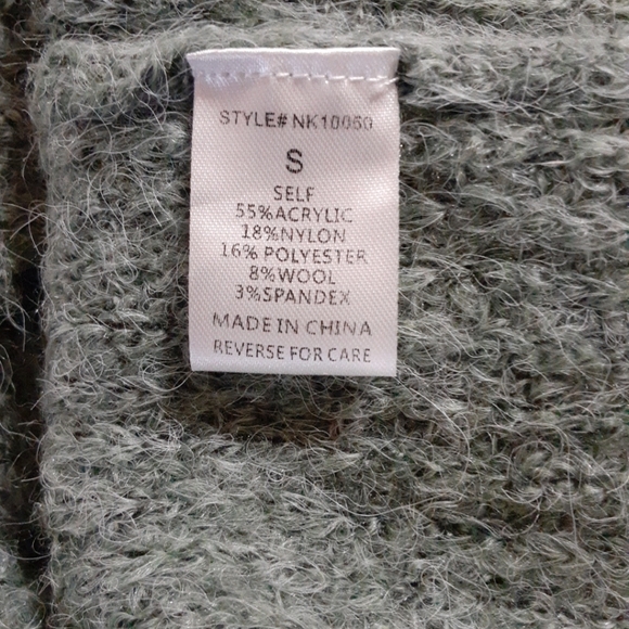 Lumiere sweater Womens sz S Distressed Acrylic/ wool blend crewneck long sleeve - Picture 10 of 11